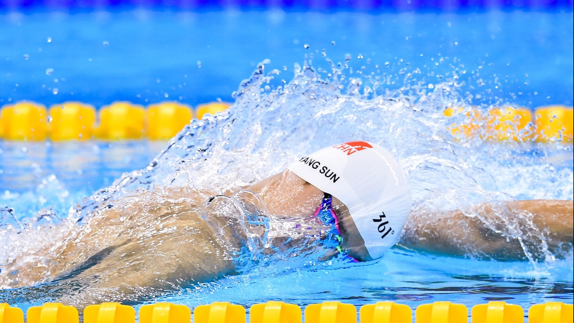 开云体育官网-沙漠绿洲的星光，梅西一锤定音，诠释何为巨星价值