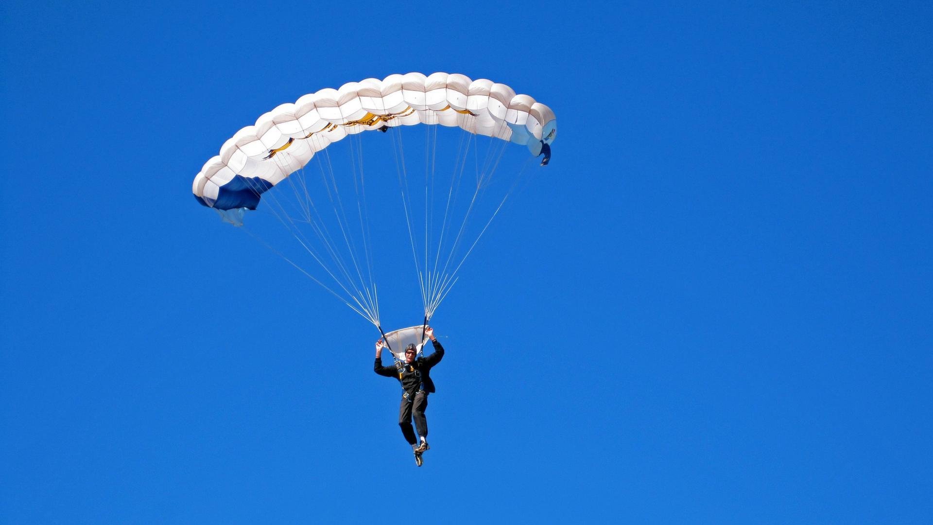 开云体育官方网站-戈贝尔擎天柱，北京队冲垮步行者防线